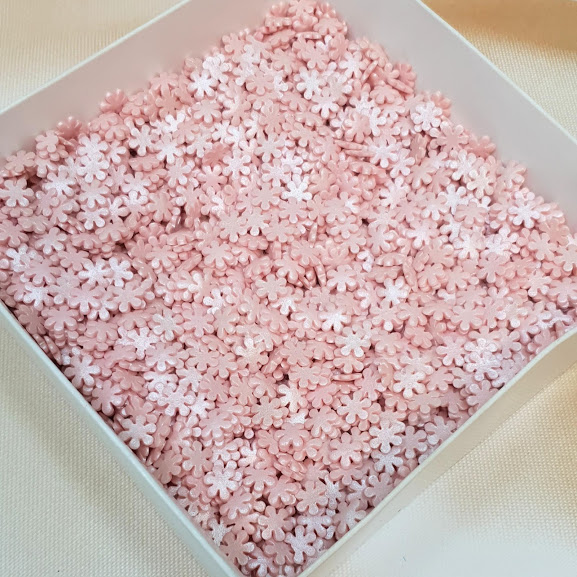 Снежинки розовые перламутровые 750г