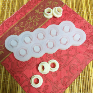 Силиконовая форма "Гайки мини"