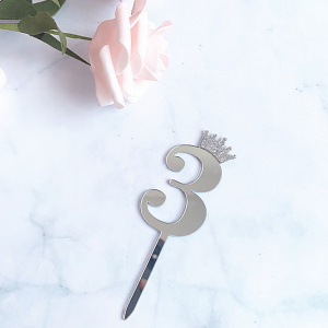 Акриловый топпер с короной цифра "3" серебро