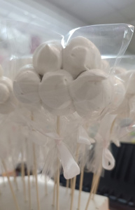 Безе на палочке белые облака