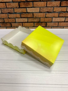 Коробка для пряников "желтая" 10*10*2,5см