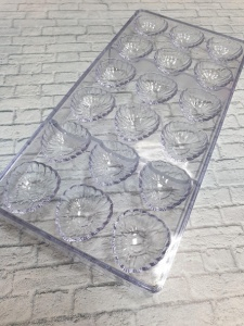 Форма для шоколада поликарбонатная "Сердце с рамкой"