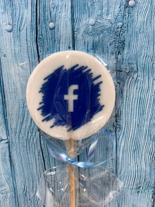 Леденец топпер с печатью "Facebook"