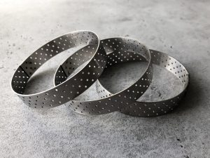 Перфорированное кольцо 10*2см для выпечки