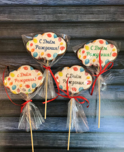 Пряничный топпер "С днем рождения" в ассортименте